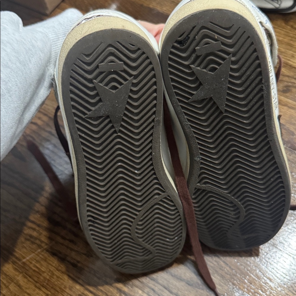 Golden Goose - Picture 4 of 4